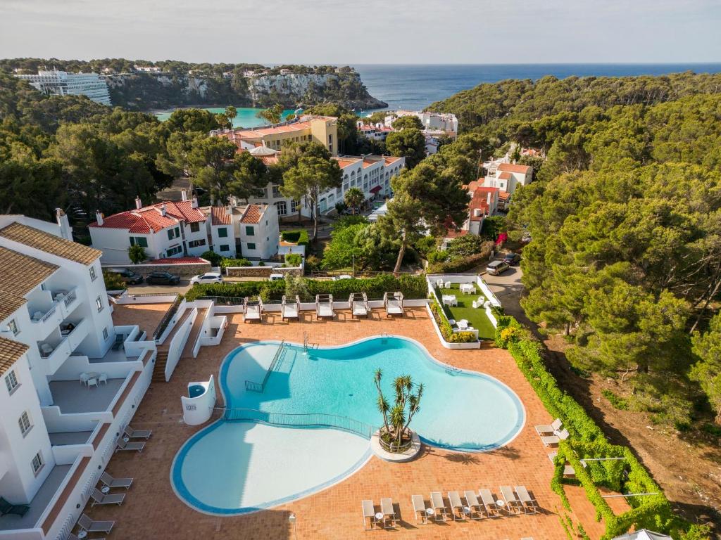 Swimmingpoolen hos eller tæt på Ilunion Menorca