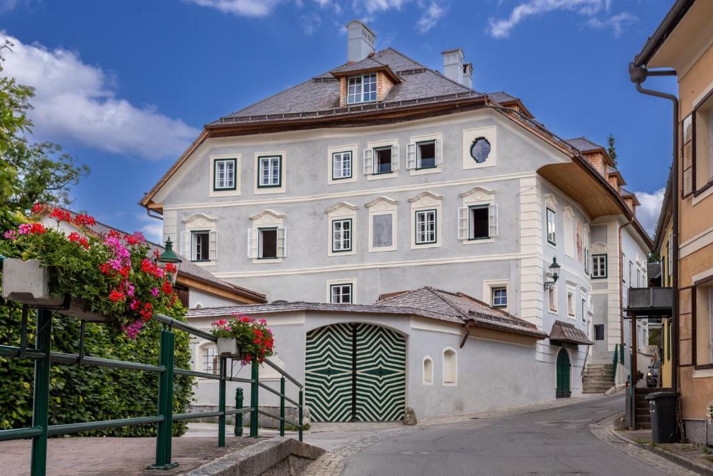 Budova, v ktorej sa apartmánový hotel nachádza