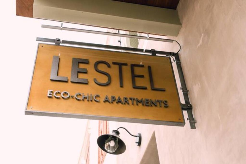 Sertifikat, nagrada, logo ili drugi dokument prikazan u objektu Lestel Eco Chic Apartments