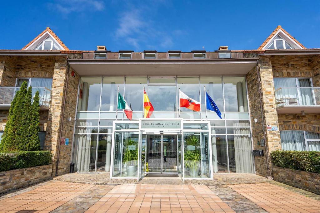 The facade or entrance of Abba Comillas Hotel