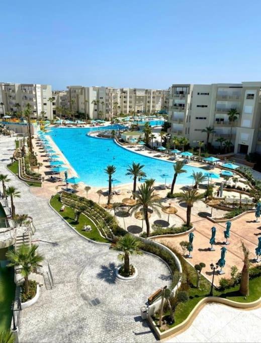 A piscina localizada em Appartement Résidence Palm Lake Monastir ou nos arredores