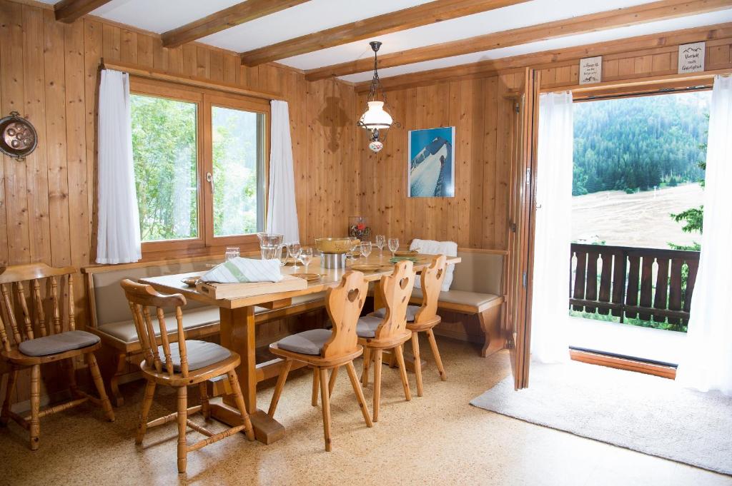 Foto da galeria de 5 room house Joch Churwalden- Lenzerheide em Churwalden