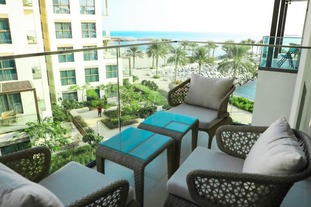 Seating area sa Address Resort Apartments Fujairah - 2 bedroom apartment