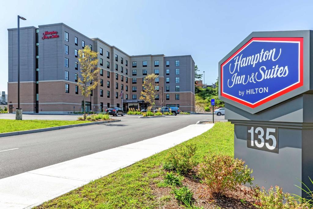 Hampton Inn & Suites Boston/Waltham 면허증, 상장, 서명, 기타 문서