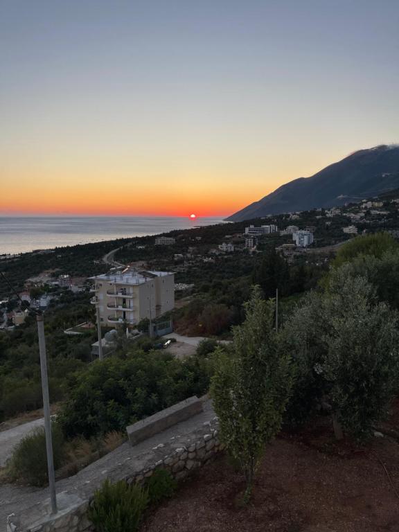 Gallery image of Endless blue Apartments in Dhërmi