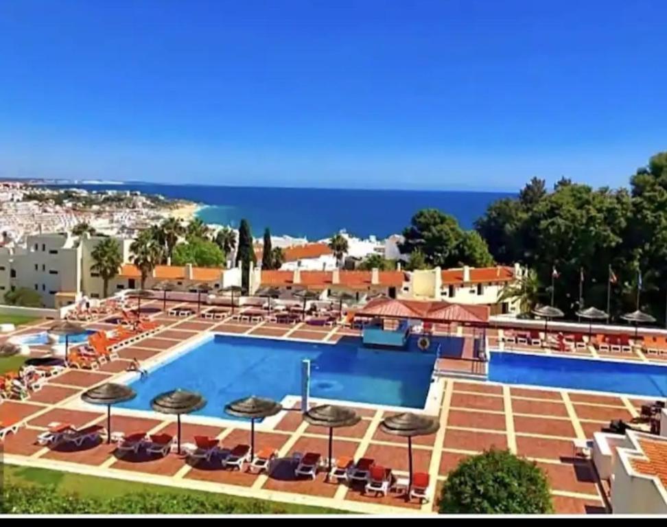 Imagen de la galería de Simpático apartamento com piscina em Albufeira, en Albufeira