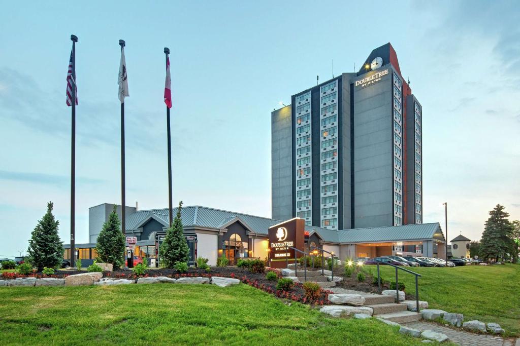 Vonkajšia záhrada v ubytovaní Doubletree by Hilton Toronto Airport, ON