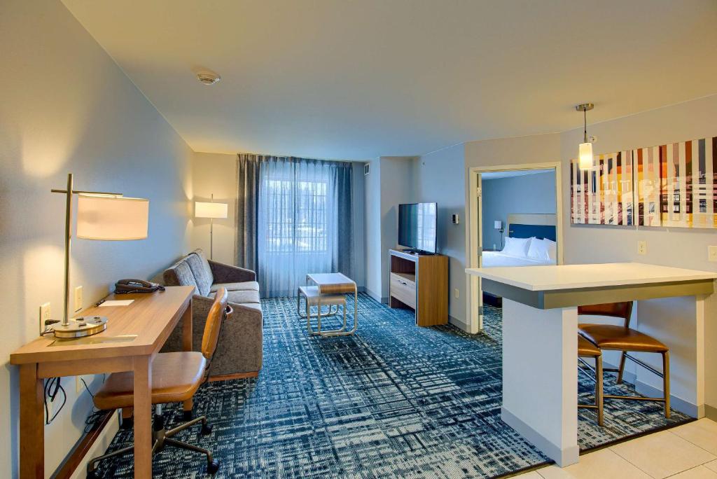 Телевизия и/или развлекателен център в Homewood Suites by Hilton South Bend Notre Dame Area