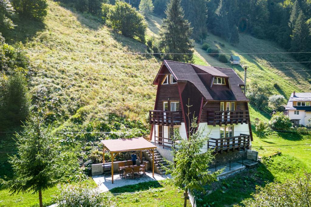 Un paisaje natural cerca de la villa