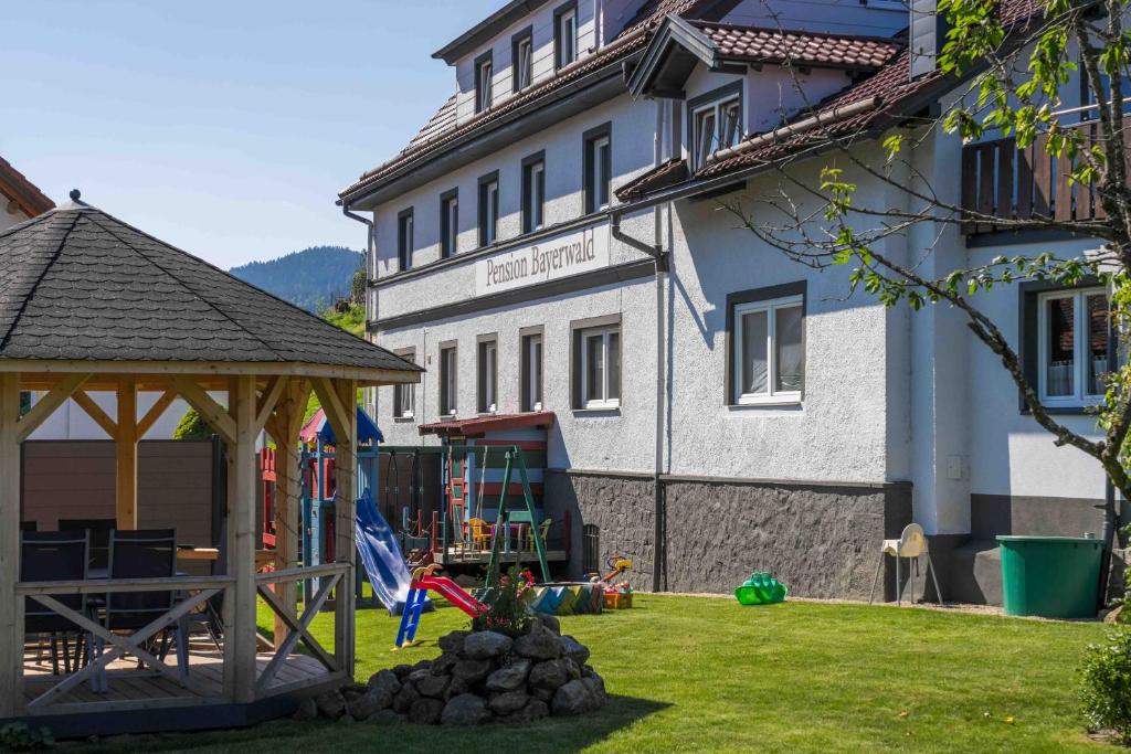 Dārzs pie naktsmītnes Pension Bayerwald