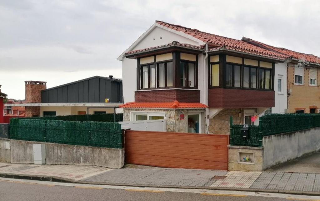 Gallery image of Estudio con terraza en Guarnizo in El Astillero