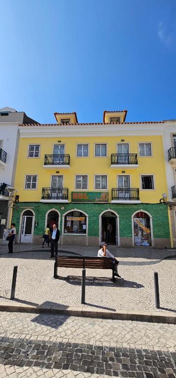 El edificio en el que está el departamento