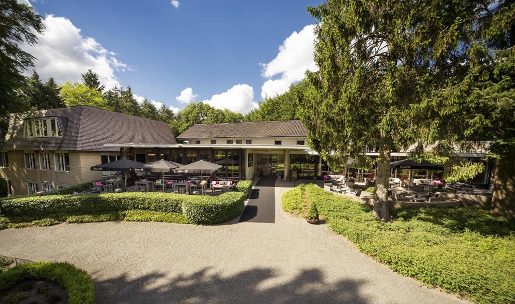 Garden sa labas ng Bilderberg Hotel 't Speulderbos