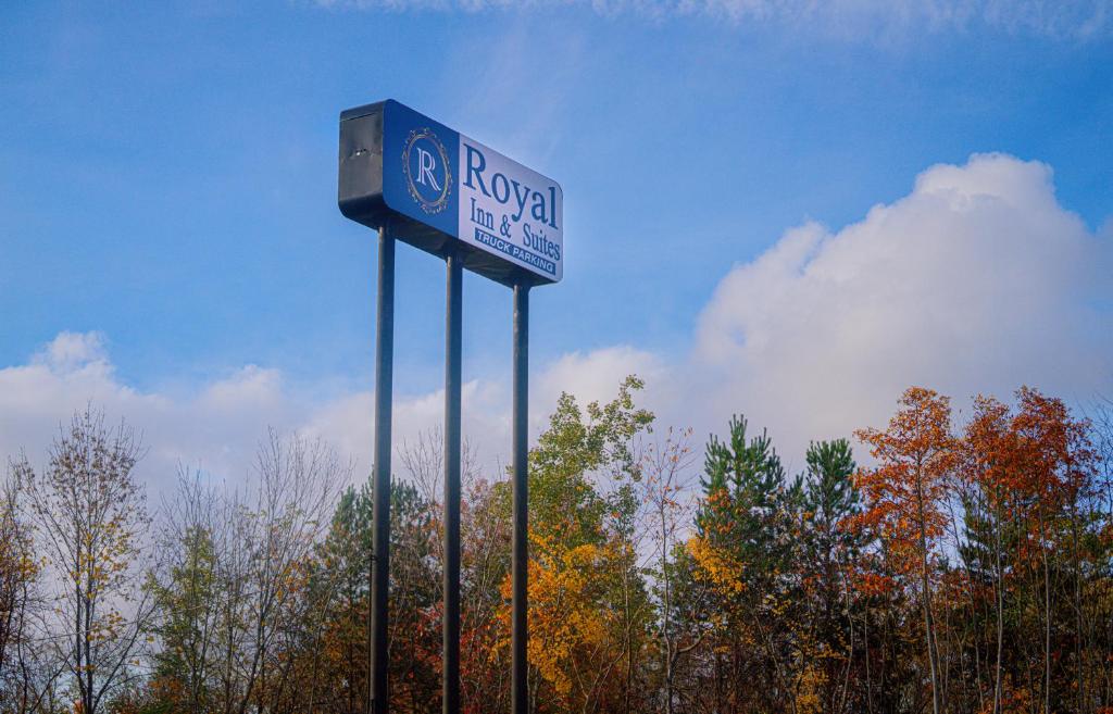 Mynd úr myndasafni af Royal Inn & Suites í Akron