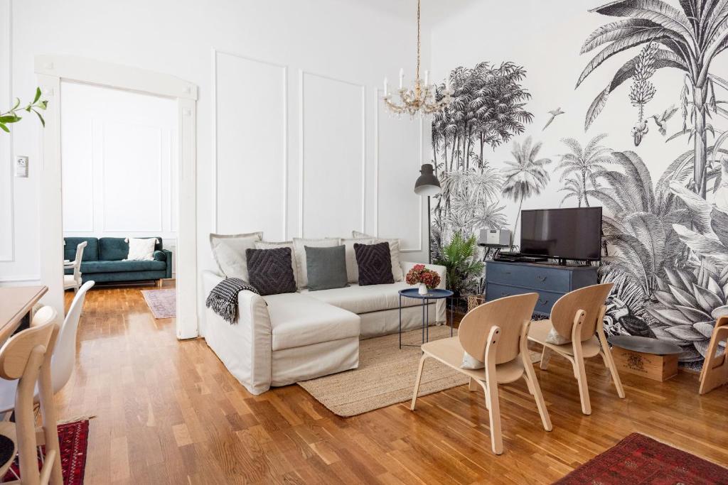 Foto de la galería de Charming and unique apartment with balcony by the Great Synagogue en Budapest