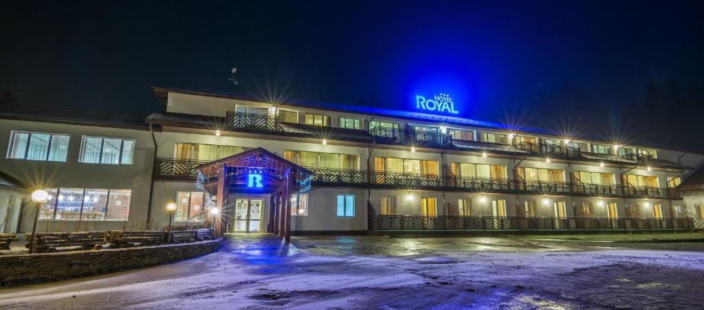 Басейн в или близо до Hotel Royal Borovets