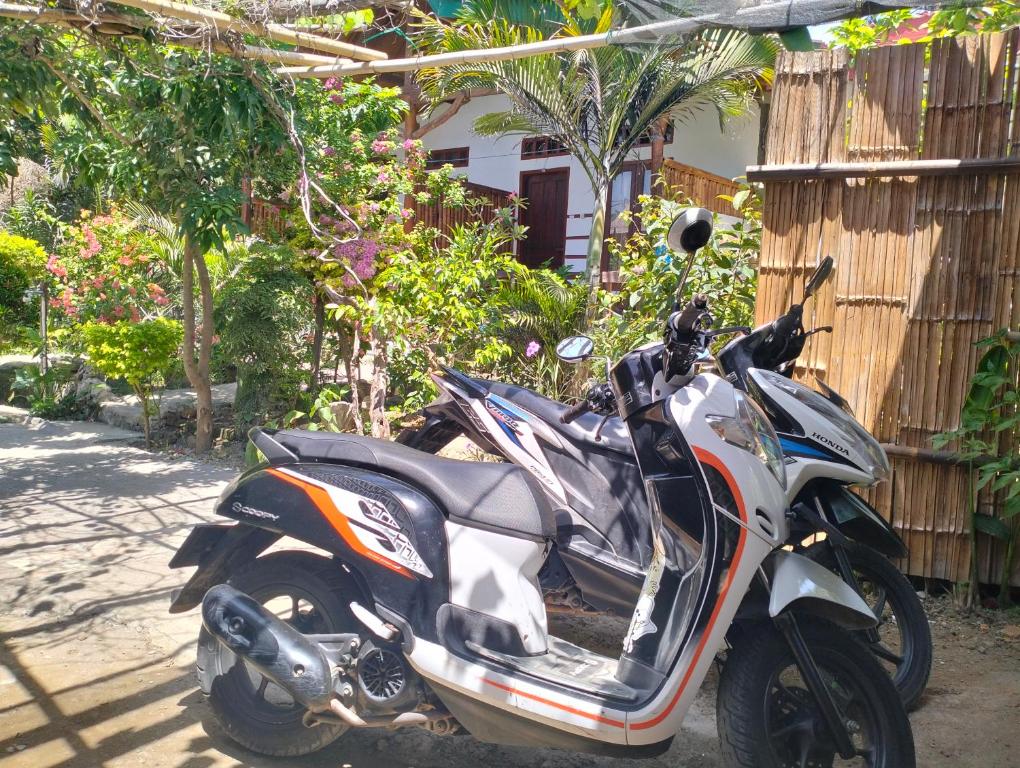 Galeri foto Nadil Homestay di Kuta Lombok