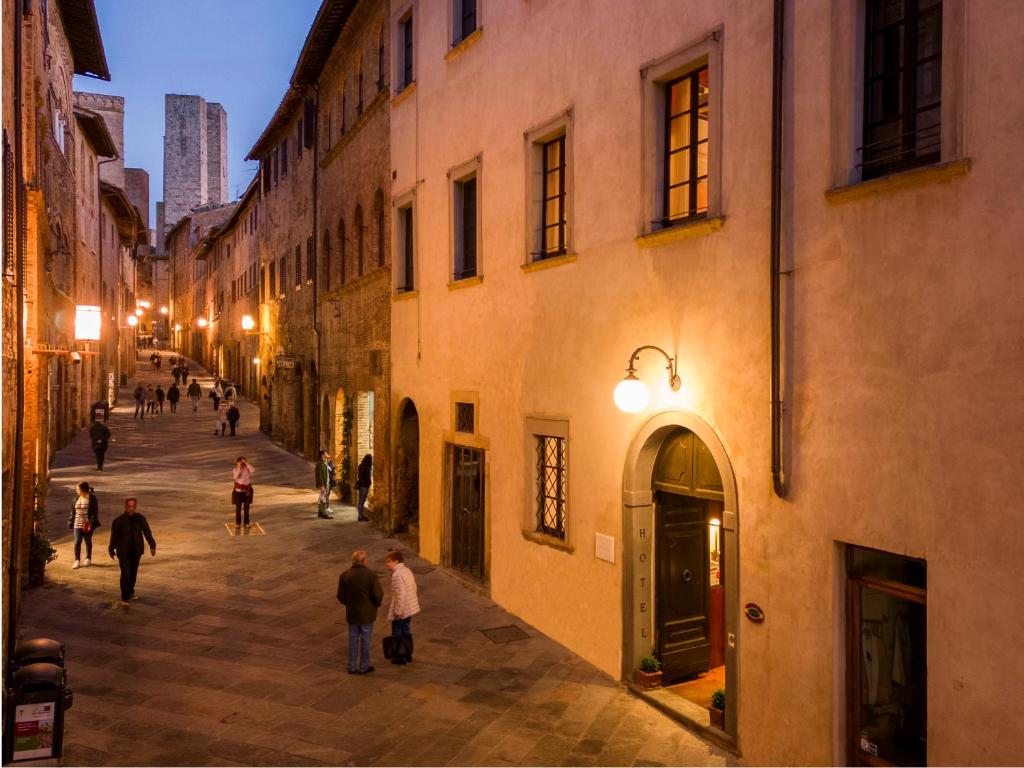 Tetamu yang menginap di Hotel L'Antico Pozzo