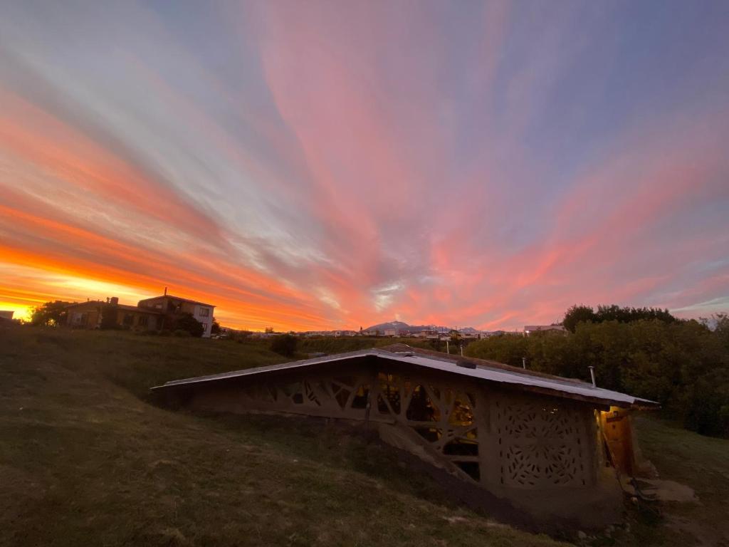 The sunrise or sunset as seen from a hosteleket or nearby