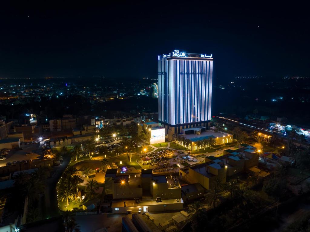 Miesto panorama iš viešbučio arba bendras vaizdas mieste Karbala