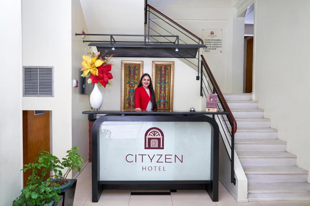 Majoituspaikan Hotel Cityzen Guayaquil aula tai vastaanotto