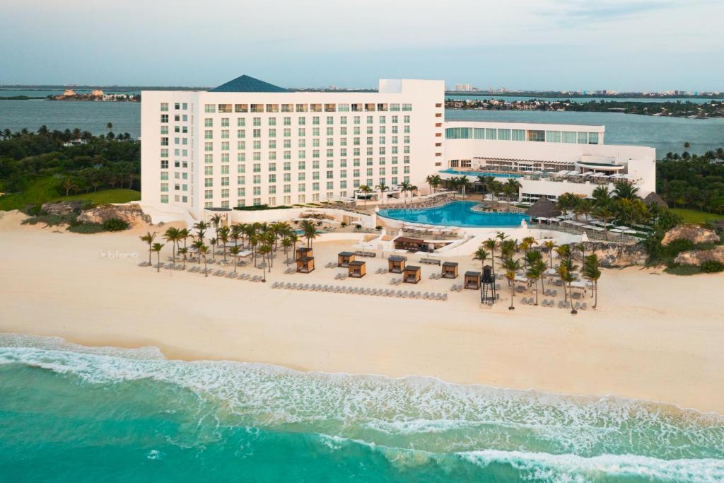 an aerial view of a hotel on the beach at Le Blanc Spa Resort Cancun - Adults Only - All-Inclusive in Cancún