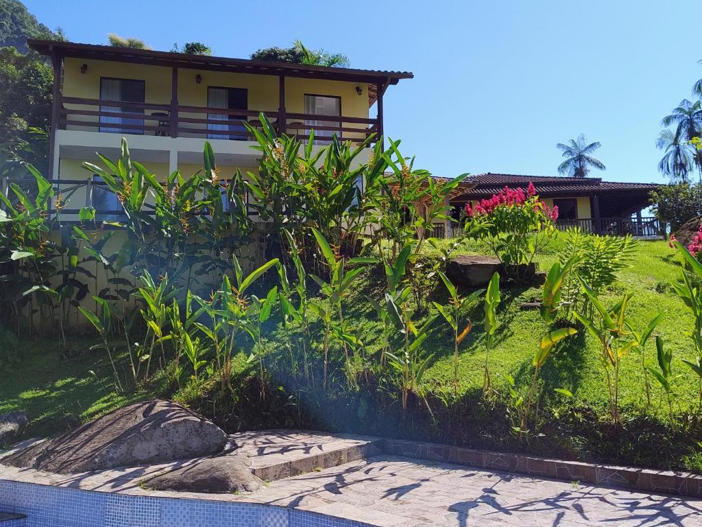 Um jardim em Pousada Porto Taquari