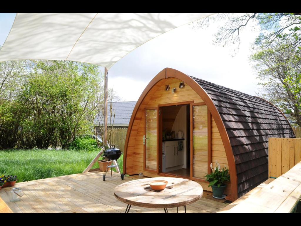 South Kerry Glamping के बाहर एक बगीचा