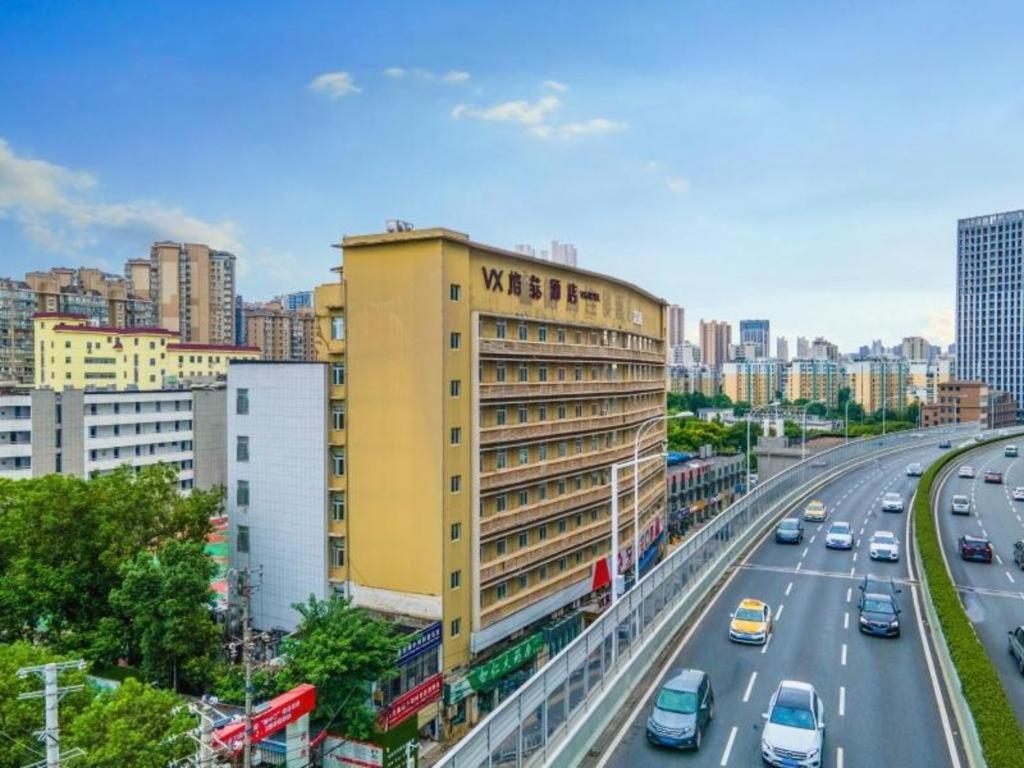 General view ng Wuhan o city view na kinunan mula sa hotel