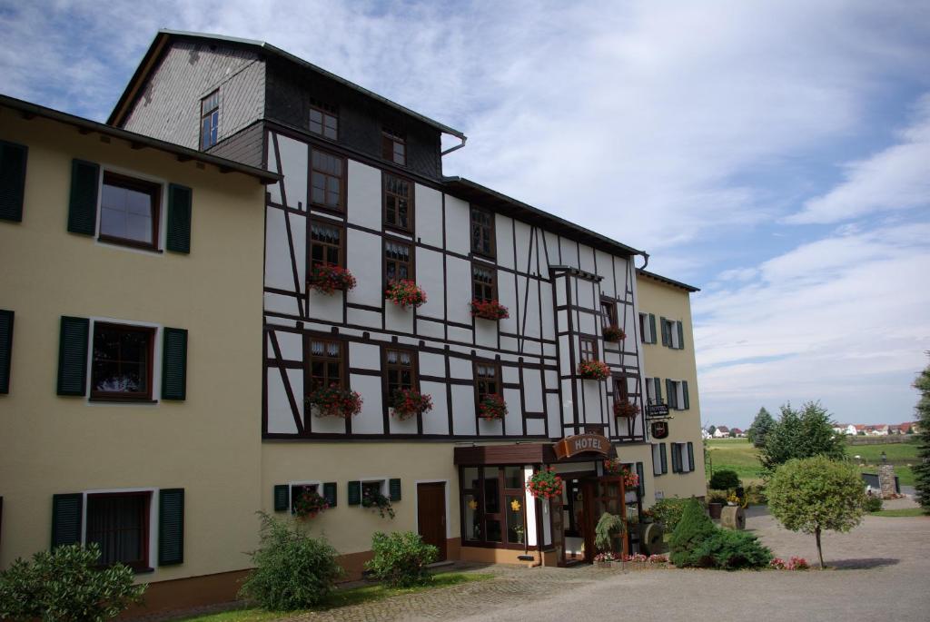 El edificio en el que está el hotel