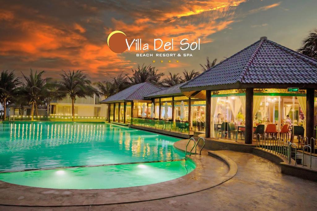 Kolam renang di atau dekat dengan Villa Del Sol Beach Resort & Spa