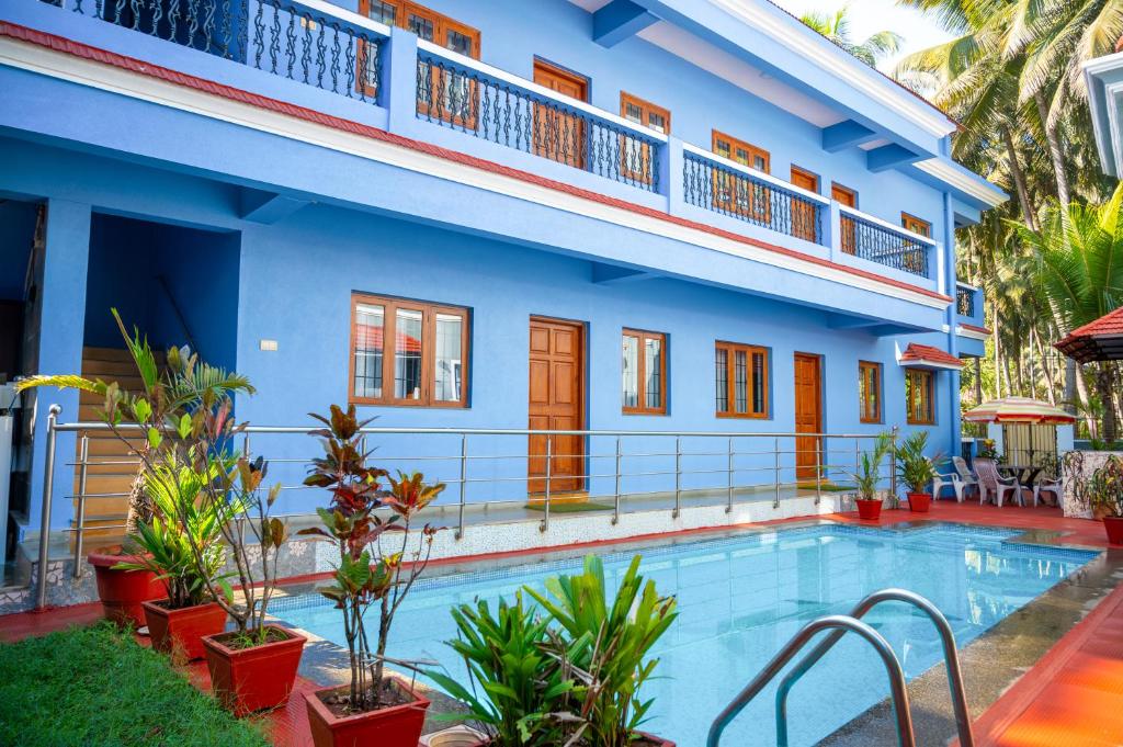 The swimming pool at or close to Franria Villa Guest House