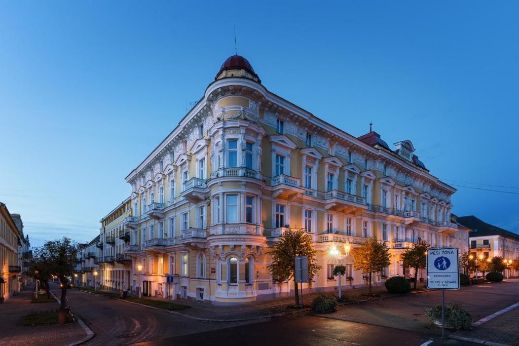 El edificio en el que está el hotel