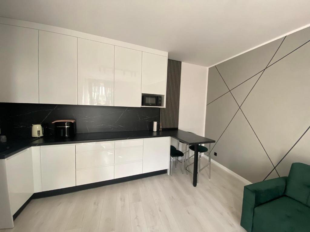 Kuhinja ili čajna kuhinja u objektu J.D Apartment