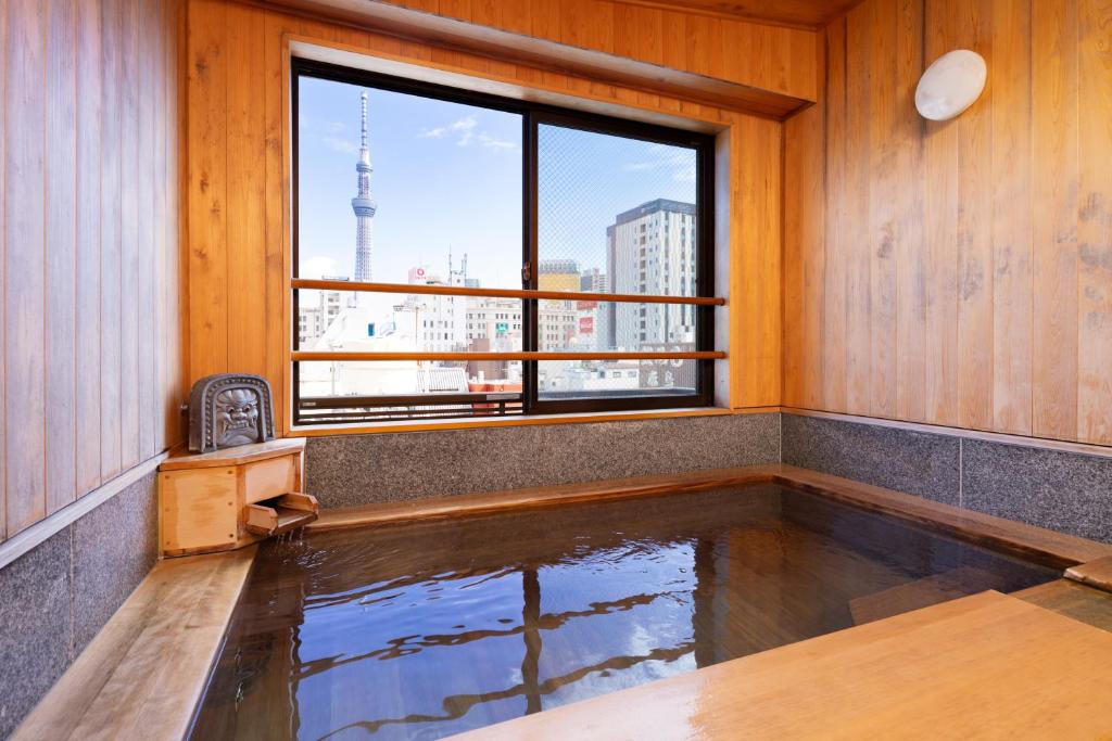 Nuotrauka iš apgyvendinimo įstaigos Ryokan Asakusa Shigetsu Tokijuje galerijos