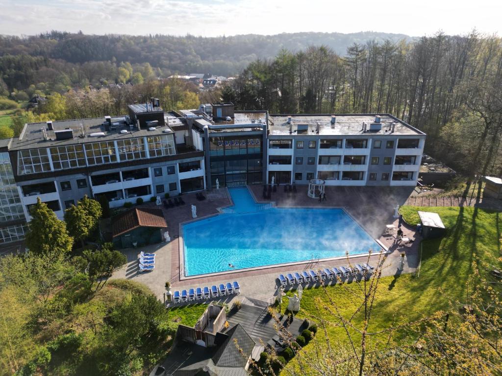 Swimming pool sa o malapit sa Hotel des Nordens Flensburg Wellness & Spa