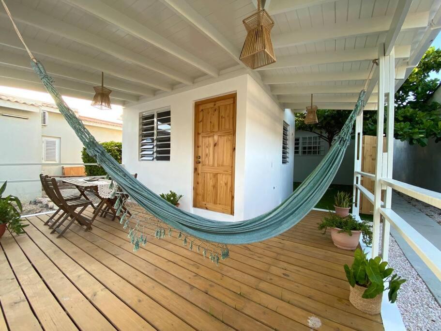 Un balcón o terraza en Cozy home in Curaçao