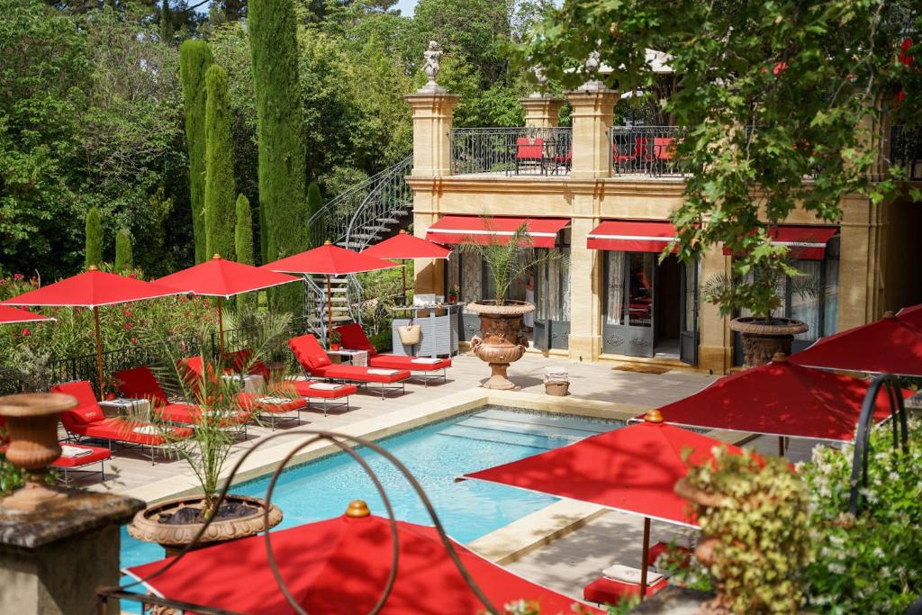 Dārzs pie naktsmītnes Villa Gallici Hôtel & Spa