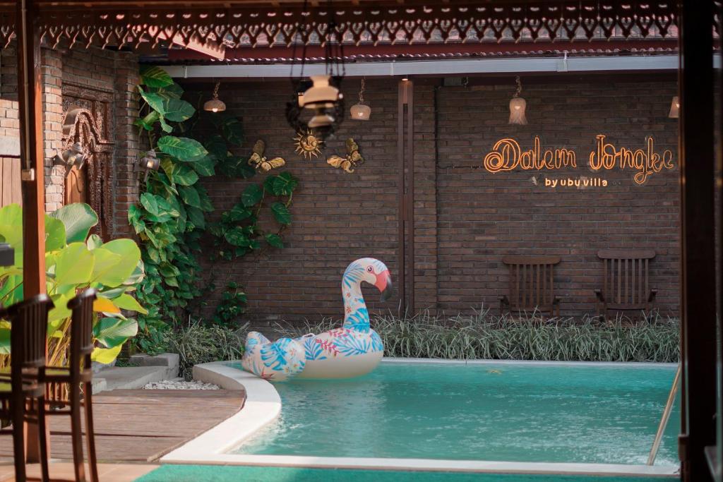 Bassein majutusasutuses Dalem Jongke by Ubu Villa - 9 Bedrooms Villa in Yogyakarta või selle lähedal