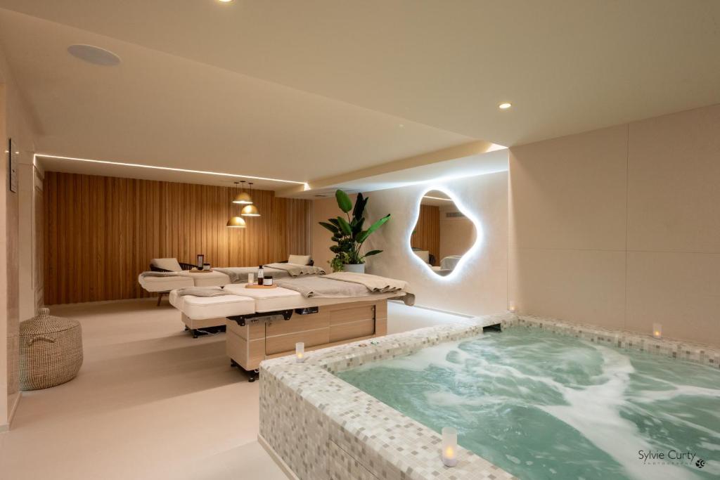 Ảnh trong thư viện ảnh của Hôtel La Monnaie Arty & Spa ở La Rochelle