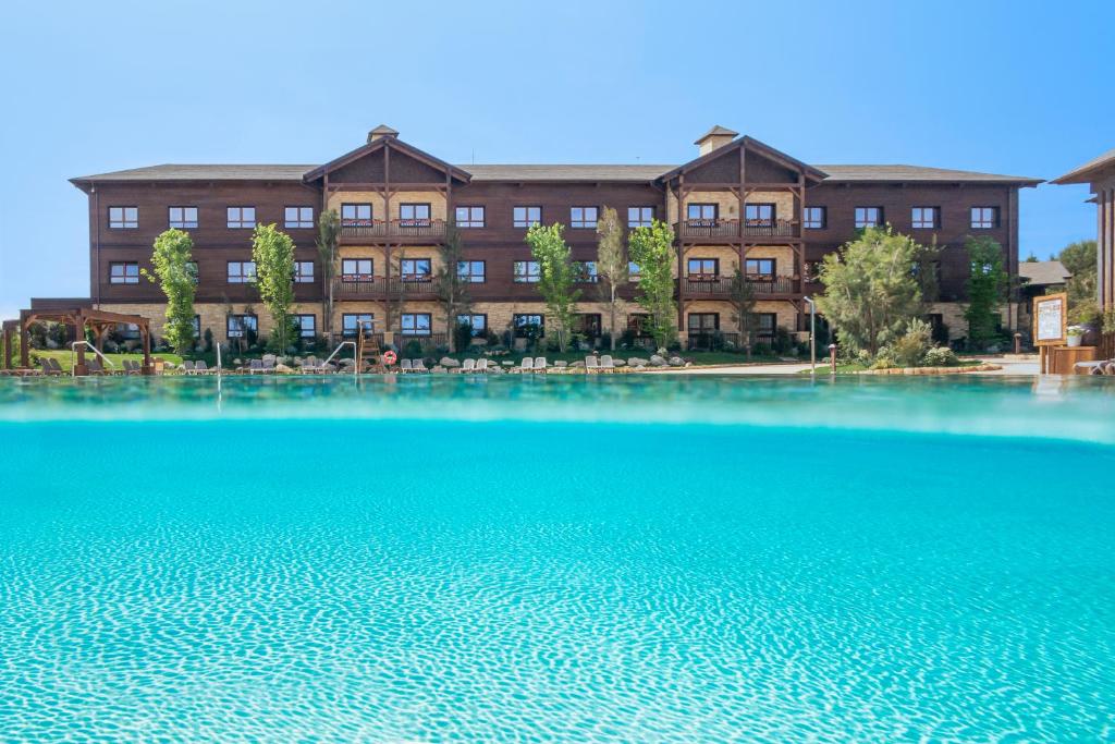 Басейн в PortAventura Hotel Colorado Creek - Includes unlimited access to PortAventura Park & 1 access to Ferrari Land або поблизу