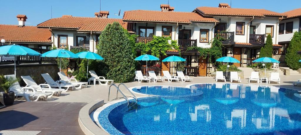 Bazen u ili blizu objekta Pearl Apartments Sozopol