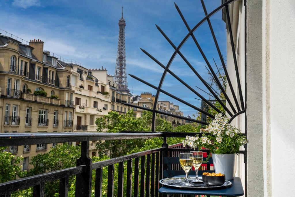 Dzērieni naktsmītnē Hôtel Le Cercle Tour Eiffel