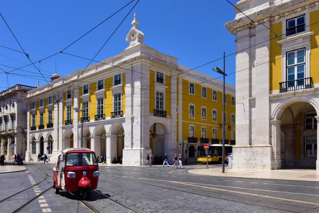 Фотография из галереи Pousada de Lisboa - Small Luxury Hotels Of The World в Лиссабоне