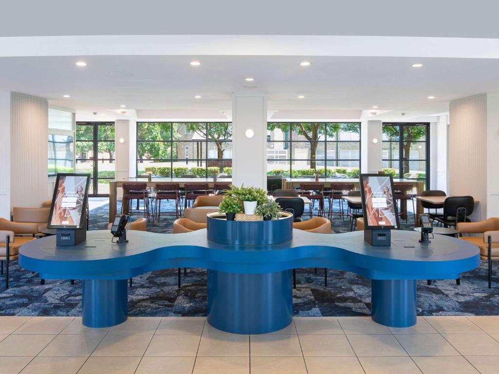 Khu vực ghế ngồi tại Mercure Sydney Macquarie Park