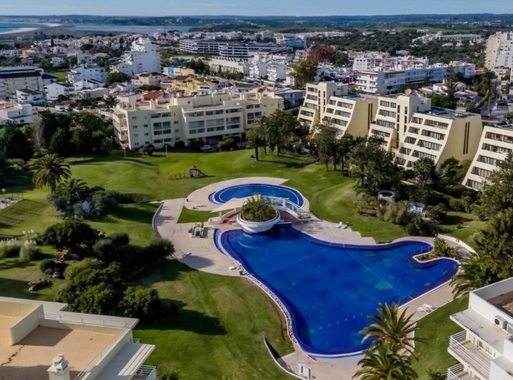 Swimming pool sa o malapit sa T2+1 - Sousa Vila - Apartament with the best pool @ Algarve