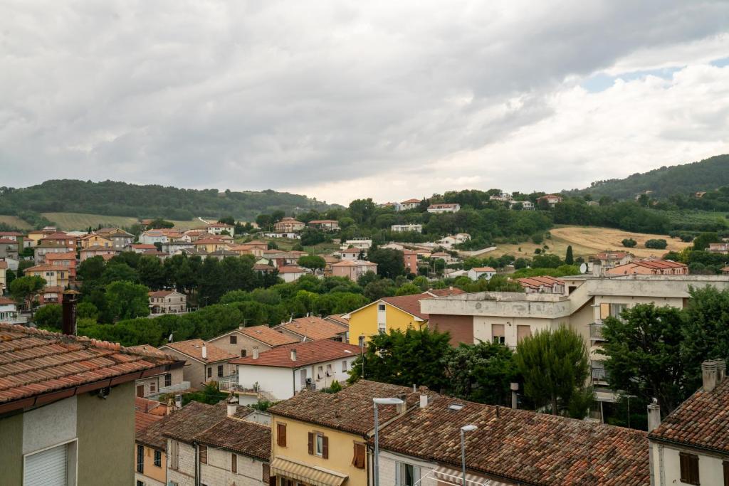 A general mountain view or a mountain view taken from a vendégházakat