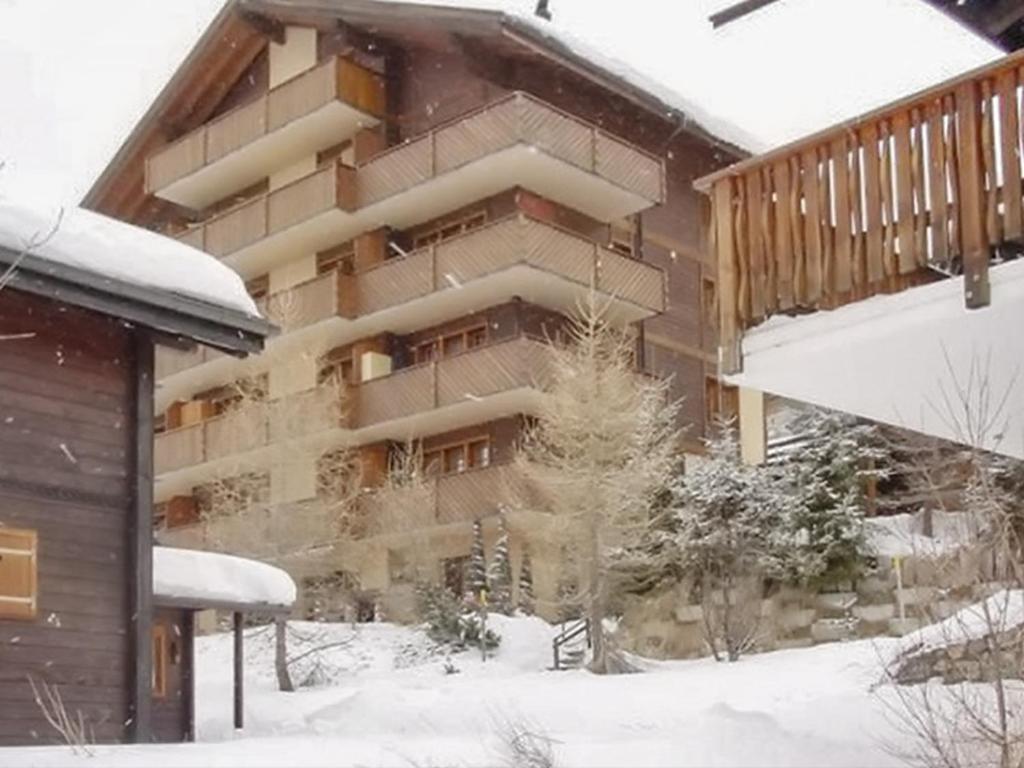 Cozy apartment in Bellwald 80 m² with mountain view om vinteren