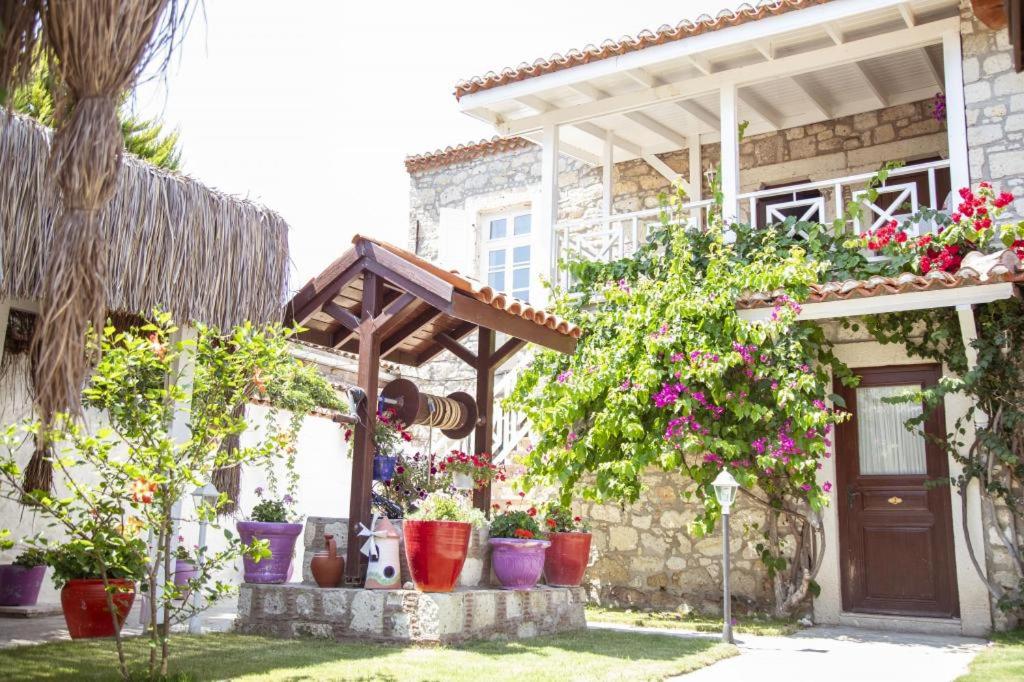 Un jardín fuera de Taşdelen Hotel