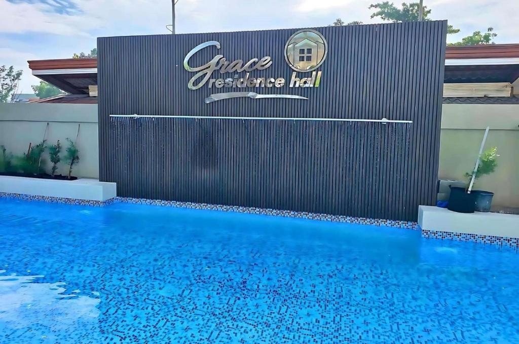 Piscina a CDO Grace Residence Hall o a prop